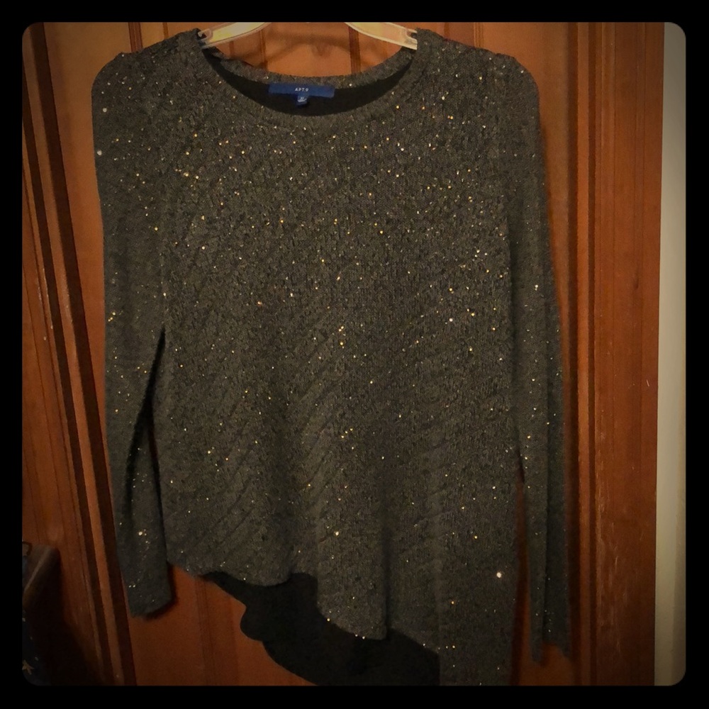 Apt 9- long sleeve grey knit with sequence blouse